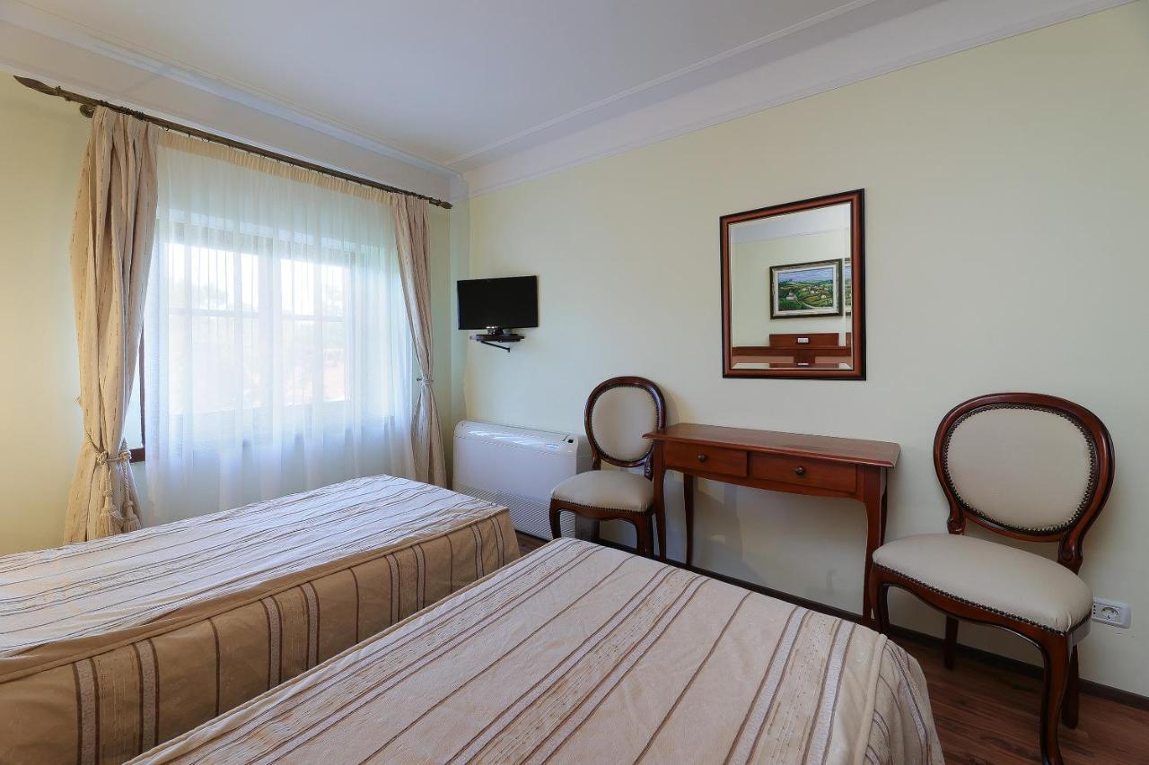 B & B Casa Rustica Dva Baladura Rooms Kanfanar Esterno foto